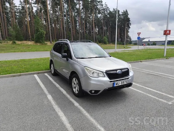 Pārdod Subaru Forester 2.0 dīzelis mehānika lieliskā tehniska un laba vizuāl