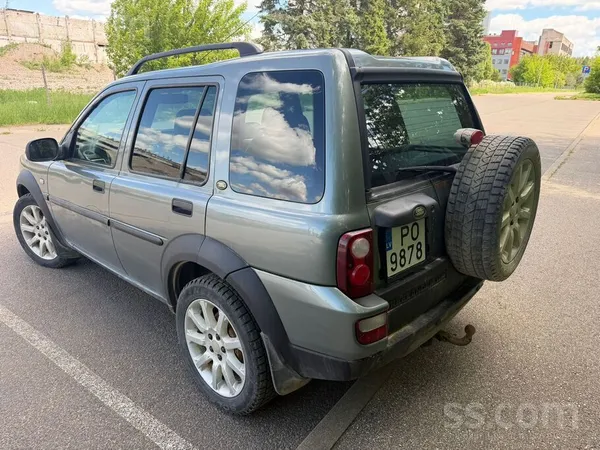 Land-Rover 4x4 dīzelis. Ļoti labā tehniskā un vizuālā stāvokl