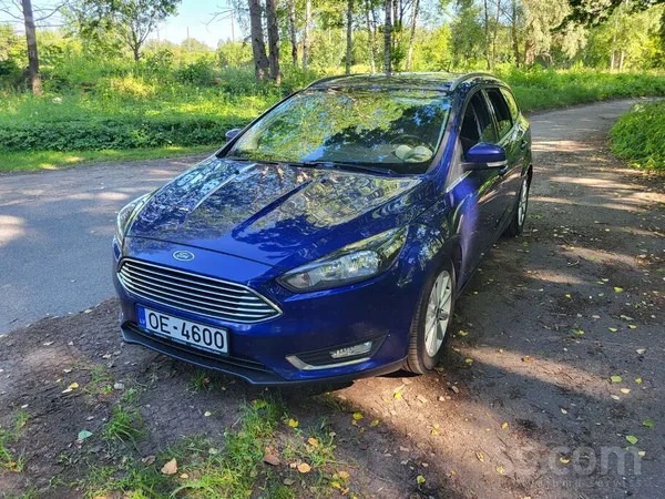 Ford N1 kategoriju, divas vietas. Ikdienā braucams auto