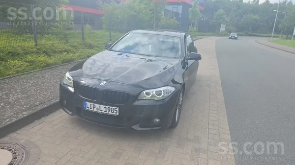 BMW BMW 520d Touring F11, 2013. gada. 