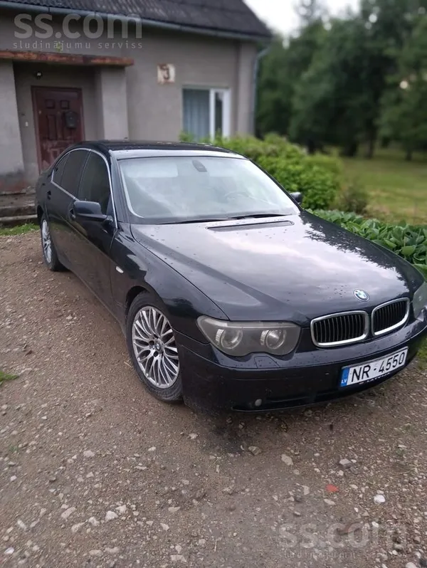 BMW Продаю Bmw730D, есть дефекты, используется ежеднев