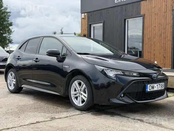Toyota Toyota Corolla 1.8 benzīns/hybrid, automāts. Autom