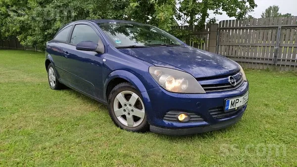 Opel Pārdodās Opel Astra Gtc. Auto kādu laiku stāvējis,