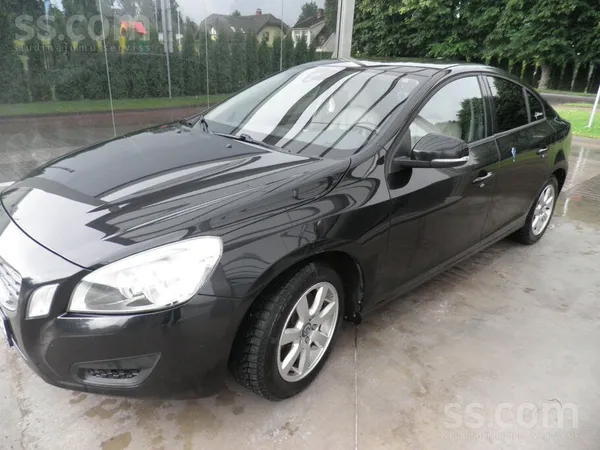 Volvo Auto ļoti laba tehniska, vizuala stavokli, ziemā u