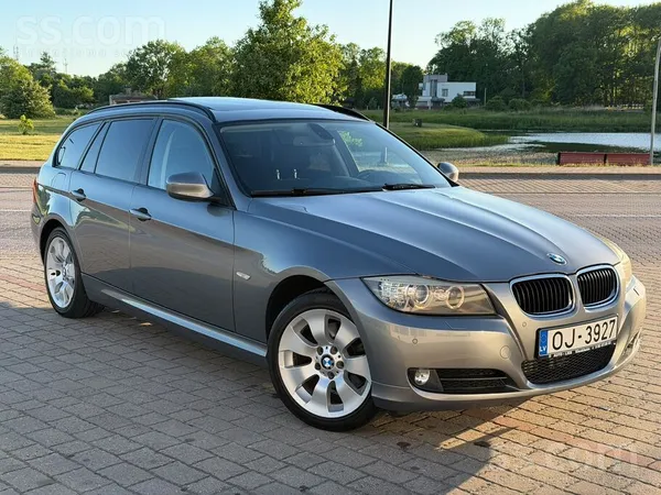 BMW BMW 318d Touring facelift