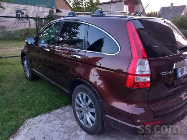 Продаю а/машину honda crv ...