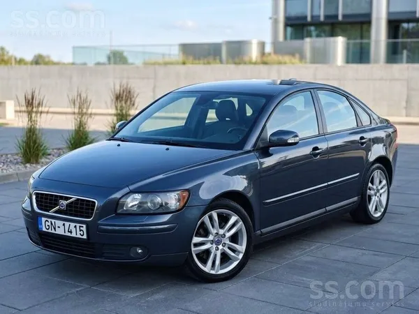 Volvo Pārdodu Volvo S40 ar 2.4 benzīna 5 cilindru dzinēj