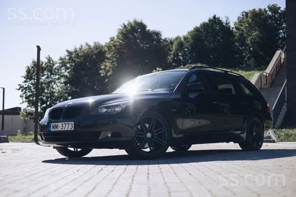 BMW Pārdod BMW 525. Lieliska komplektācija, kas nav no