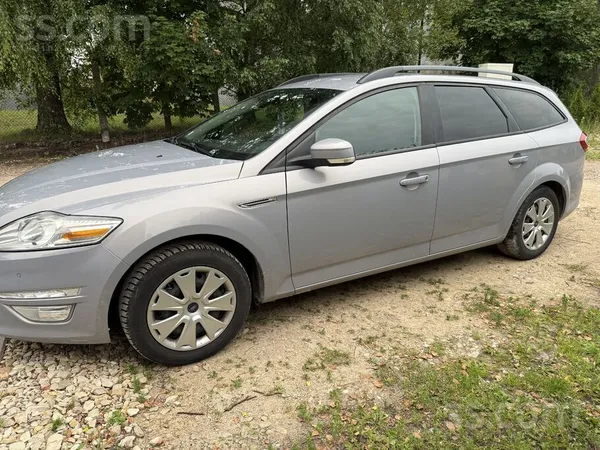 Ford Uzticams un ekonomisks auto, kurš bijis vienā ģime