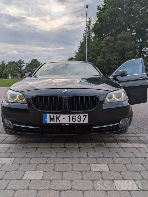 BMW Pārdodas BMW 528i. Ar jaunu skati, nodoklis par šo