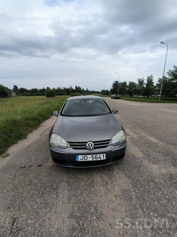 Volkswagen Pārdodu Volkswagen Golf 5 1.9 Tdi. 
