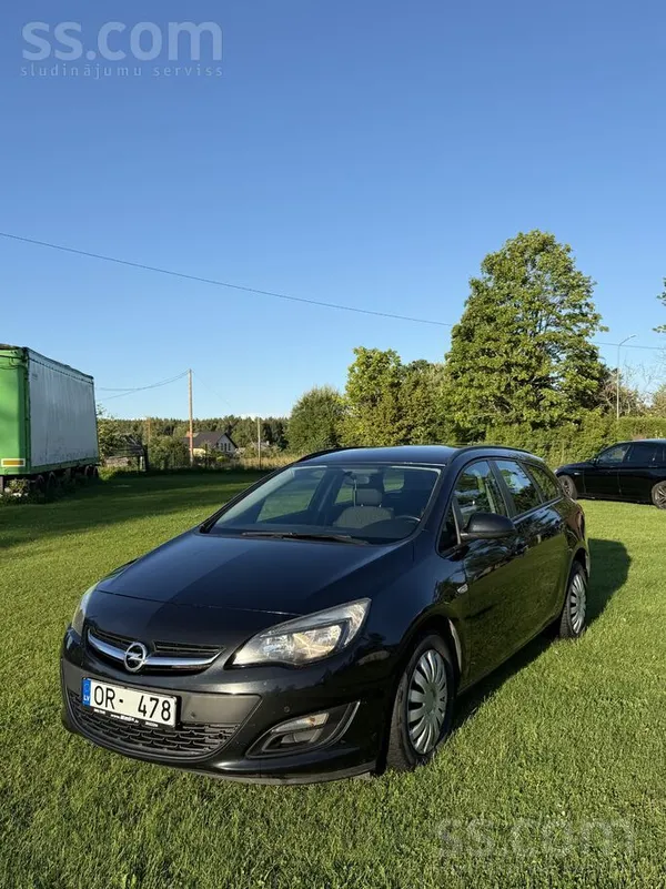 Opel Pārdodu Opel Astra Sports Tourer 1.7 Cdti (81 kW),