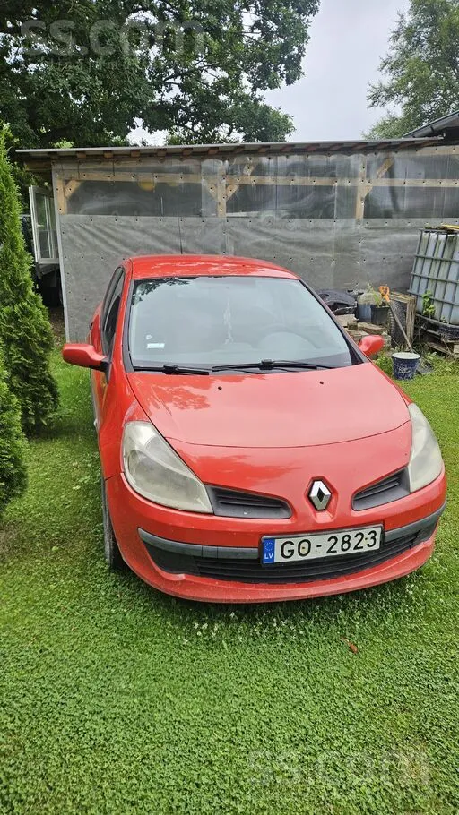 Renault Tehniska beidzas, mašina ļoti ekonomiska , tris li