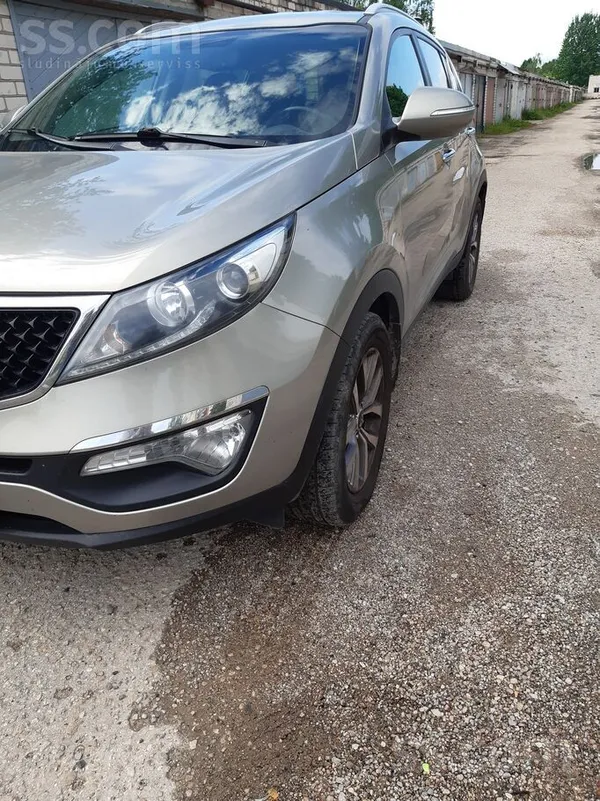 KIA Auto pirkts Latvijā, viens saimnieks. Rūpīgi uztur