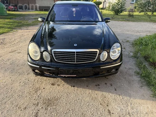 Mercedes Tiek pārdots auto. Nodoklis par šo gadu nomaksāts 