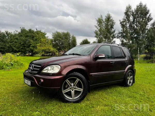 Mercedes Saudzēts pilnpiedziņas auto ar laicīgi veiktām apk
