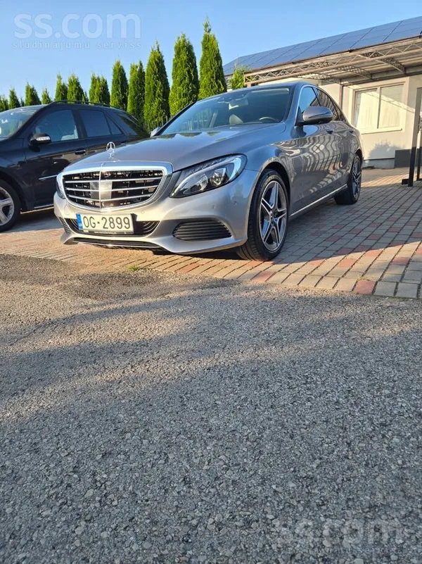 Mercedes Pārdodu koptu Mercedes-Benz C-Class W205 sedanu ar