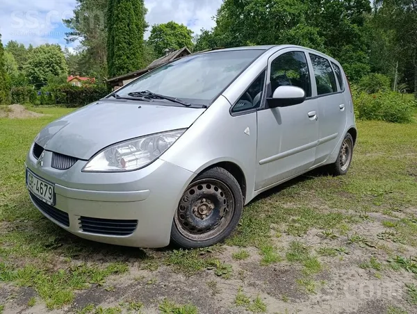 Mitsubishi Pārdod Mitsubishi colt. 