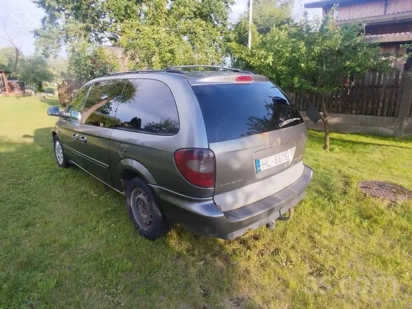 Labā tehniskā stāvoklī, motors un ātrumkārba darbojas bez problēmām. Tehniskā apskate beidzās 28.05.2026. Sēdekļi ir paceļami ...