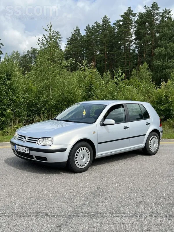 Volkswagen Pārdodu golfiņu tehniski ļoti labā stāvoklī ko var