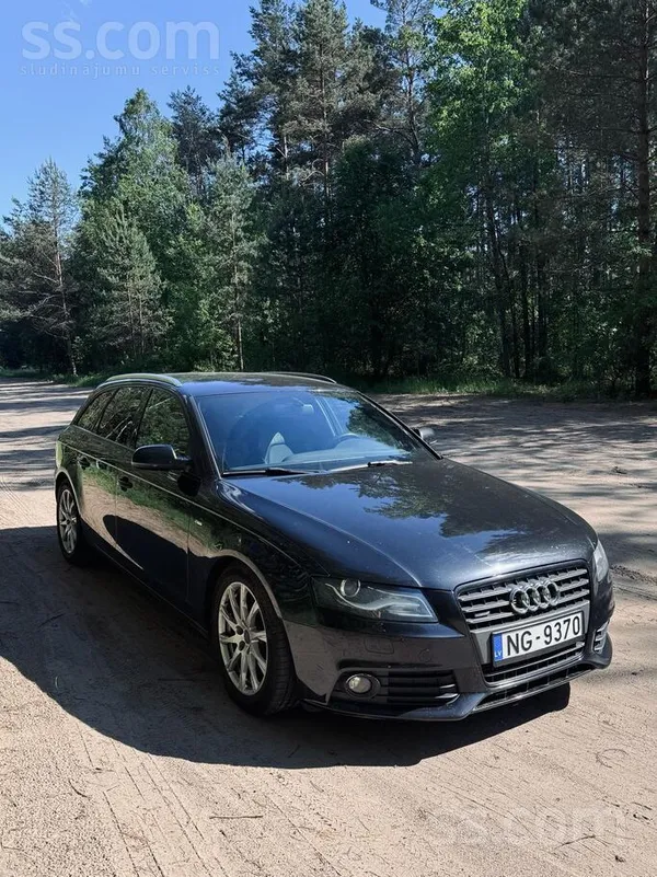 Audi Pārdodu Audi A4 S line Quattro universāli, 2010. g
