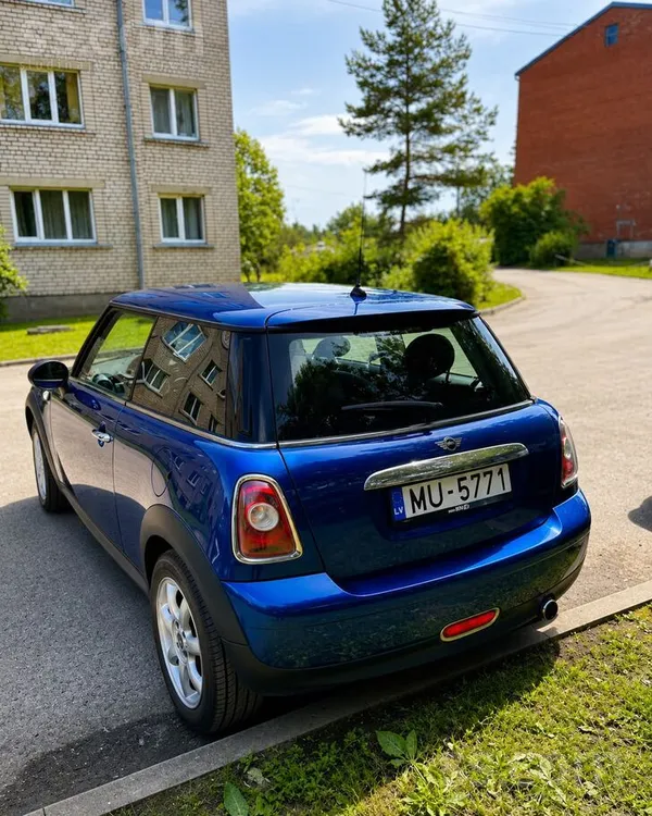 MINI Pārdodu koptu un uzturētu Mini Cooper. Auto ir ar 