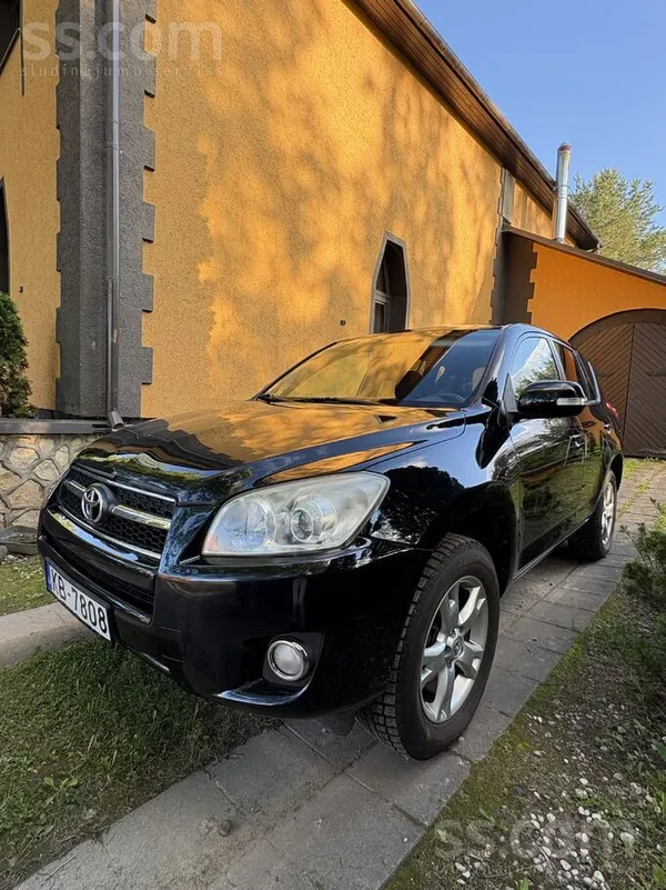 Toyota Pārdodas 2010. gada Toyota Rav4 2.2 D-4D (110 kW, 