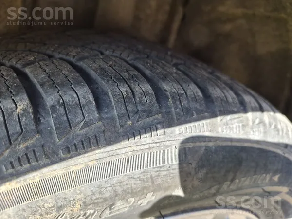 Ford Teniski un vizuāli teicamā kārtībā. Zvanīt uz tālr