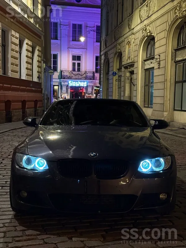 Pārdodu koptu BMW E93 ar uzticamo un laika gaitā pārbaudīto 3.0d M57 motoru