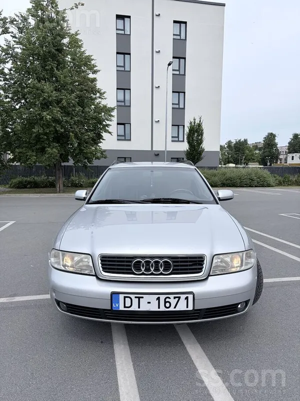 Pārdodu Audi A4 Avant 1.6 benzīns, manuālā ātrumkārba. 

Uzticams un ekono