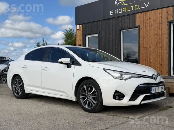 Toyota Avensis 2017. gads. Ādas salons. Laba komplektācija.
Auto labā tehn