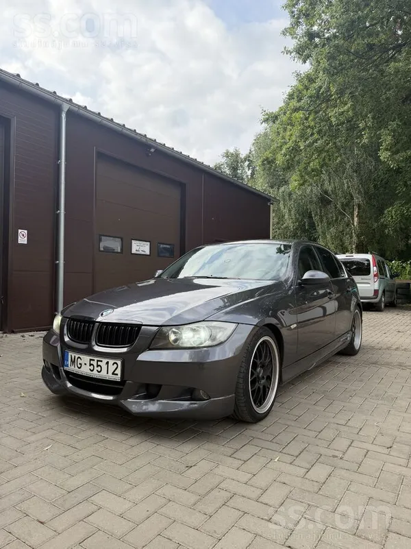 BMW BMW 325i бензин, хорошая комплектация