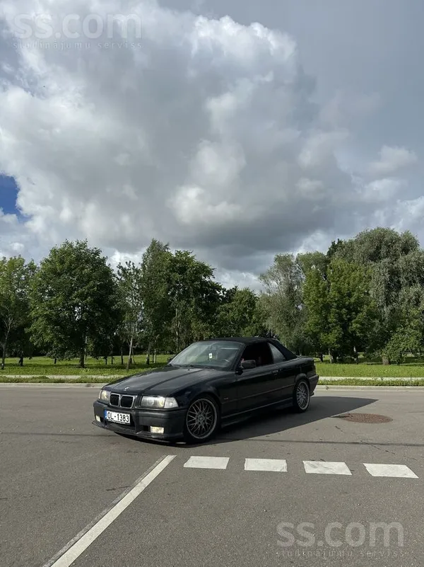 BMW BMW E36 Cabrio 1998 1.8 Benzīns Manuālā 3800€
