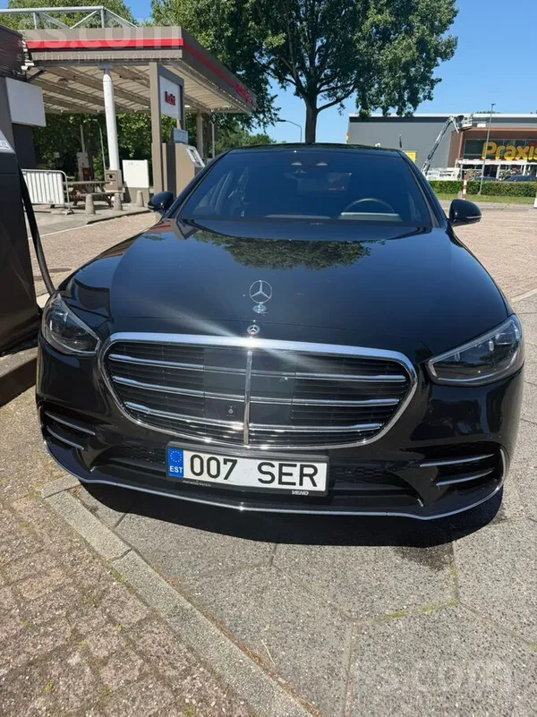 Mercedes Mercedes Benz S580 Long 4Matic (W223) ar 4.0L V8. 