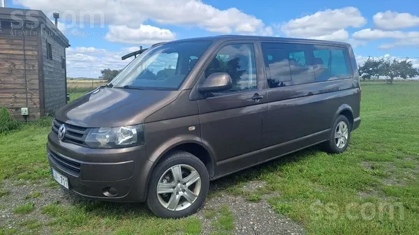 Volkswagen Caravelle - 1