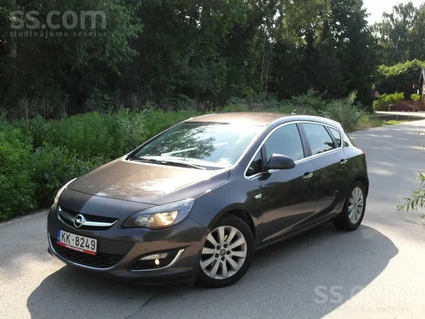 Opel Opel Astra 1.6 Cdti Executive. Restyling model 201