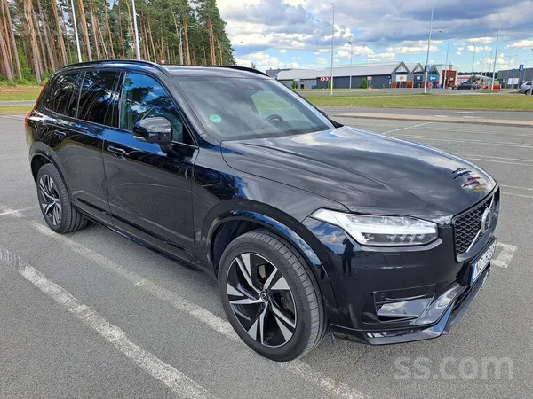 Volvo Ideāls auto kuplai ģimenei un ceļojumiem, 7 sēdvie