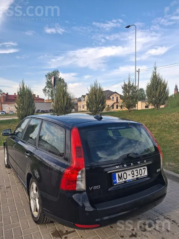 Volvo Pārdodu Volvo V-50, 1.6 D2, 2011.G. Ta 20.04.2027,