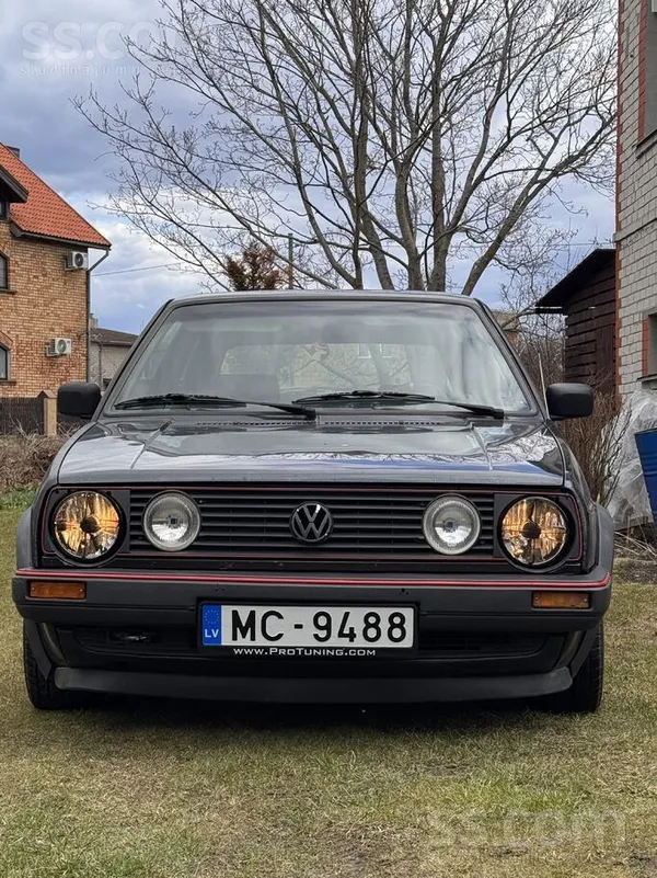 Volkswagen Pārdodu otro golfu ar 1.6Td dzinēju un 5-pakāpju m