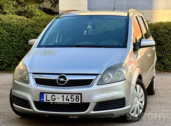 Opel Pārdodu opel zafira. Mašīna ir labā darba kārtībā.