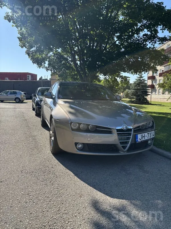 Alfa-romeo Продаю по причине того, что нет желания вкладывать