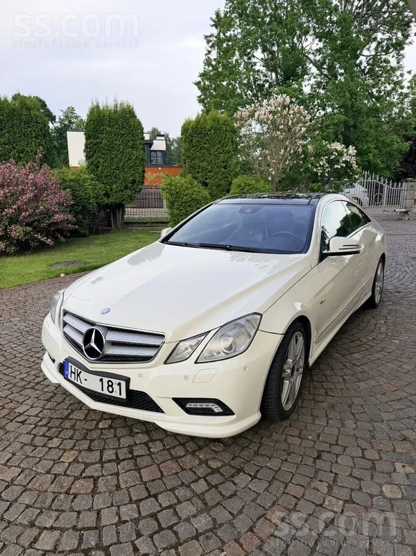 Mercedes Mercedes-Benz E250 Coupe, 2011. gads.