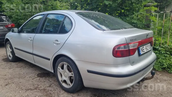 Pārdodu auto labā tehniskā stāvoklī, bet ar stūres pastiprinātāja defektu