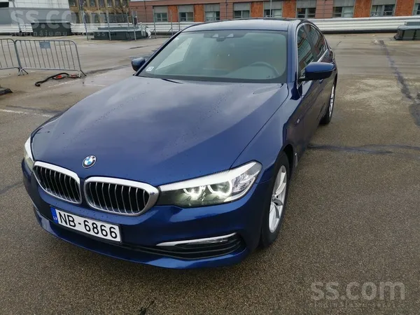 BMW BMW G30 520d 140 кВт/190 л. с. Автомобиль в отличн