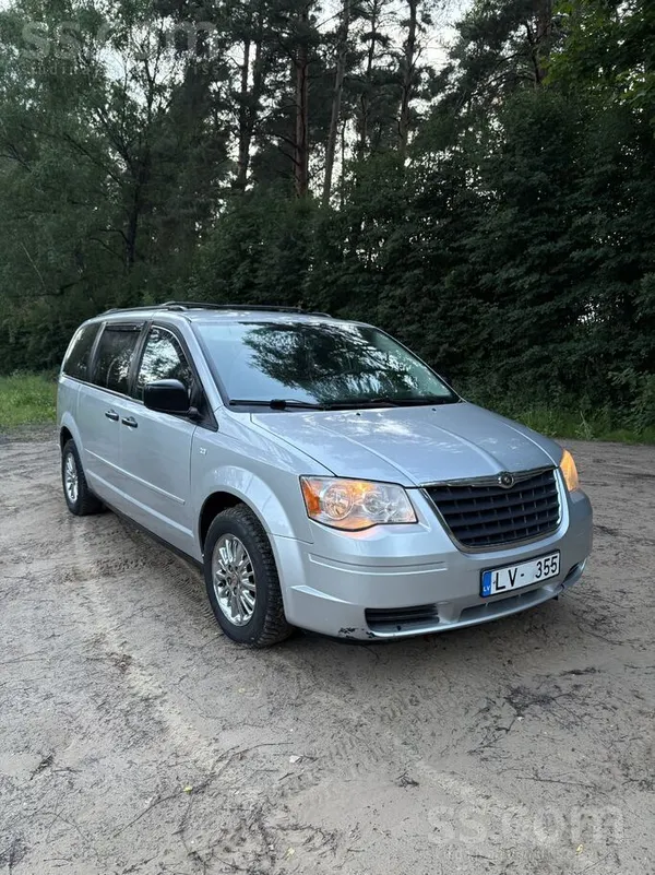 Chrysler Pārdod Chrysler Grand Voyager 2.8 Crd (dīzelis), 7