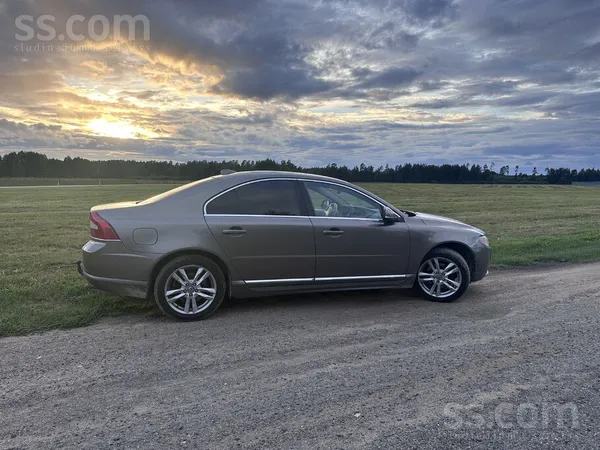Volvo Pārdodu Volvo S80, 2012. gads, 2.0 dīzelis, automā