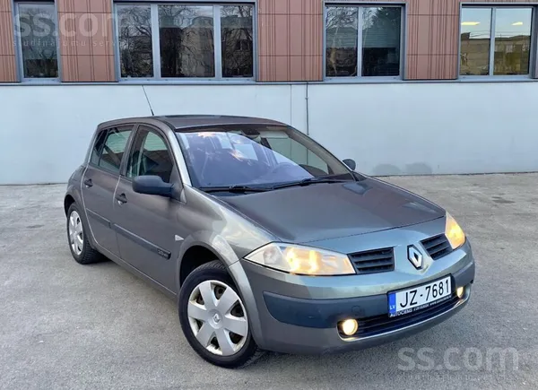 Renault 2.0 benzīns , automāts 