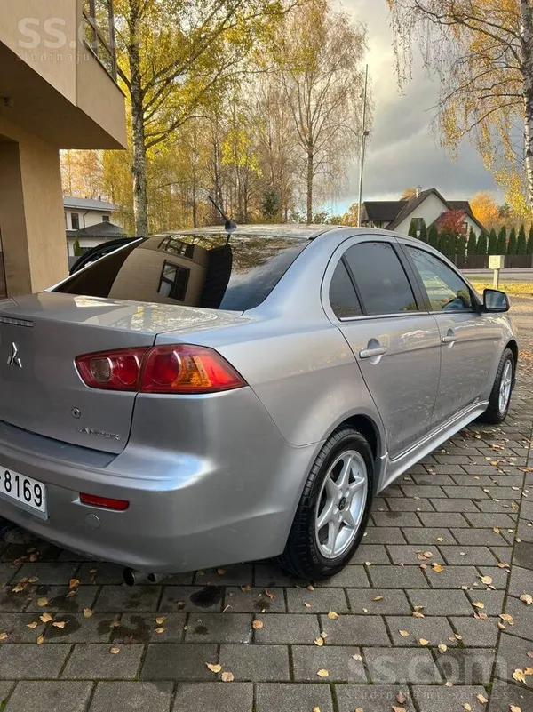 Mitsubishi Продаю Mitsubishi Lancer 2010 года выпуска с дизел