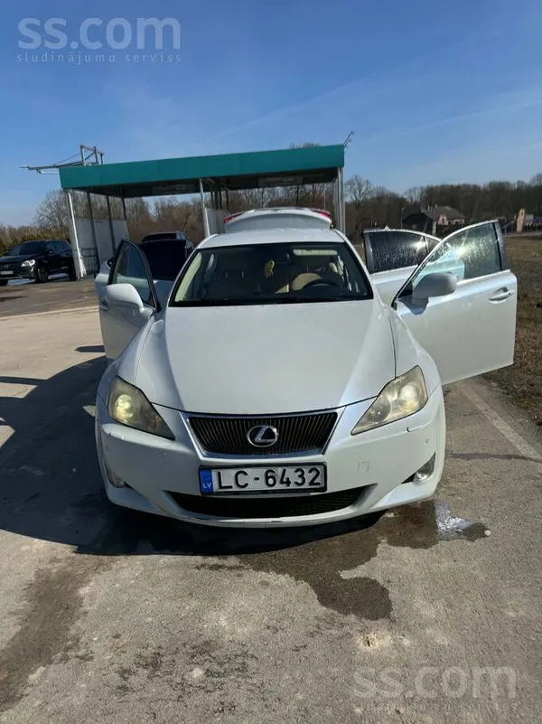 Lexus Сделан кап-ремонт двигателя ...