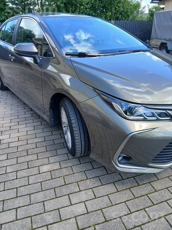 Toyota Latviešu un krievu ...
